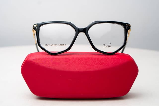 Tush Frame